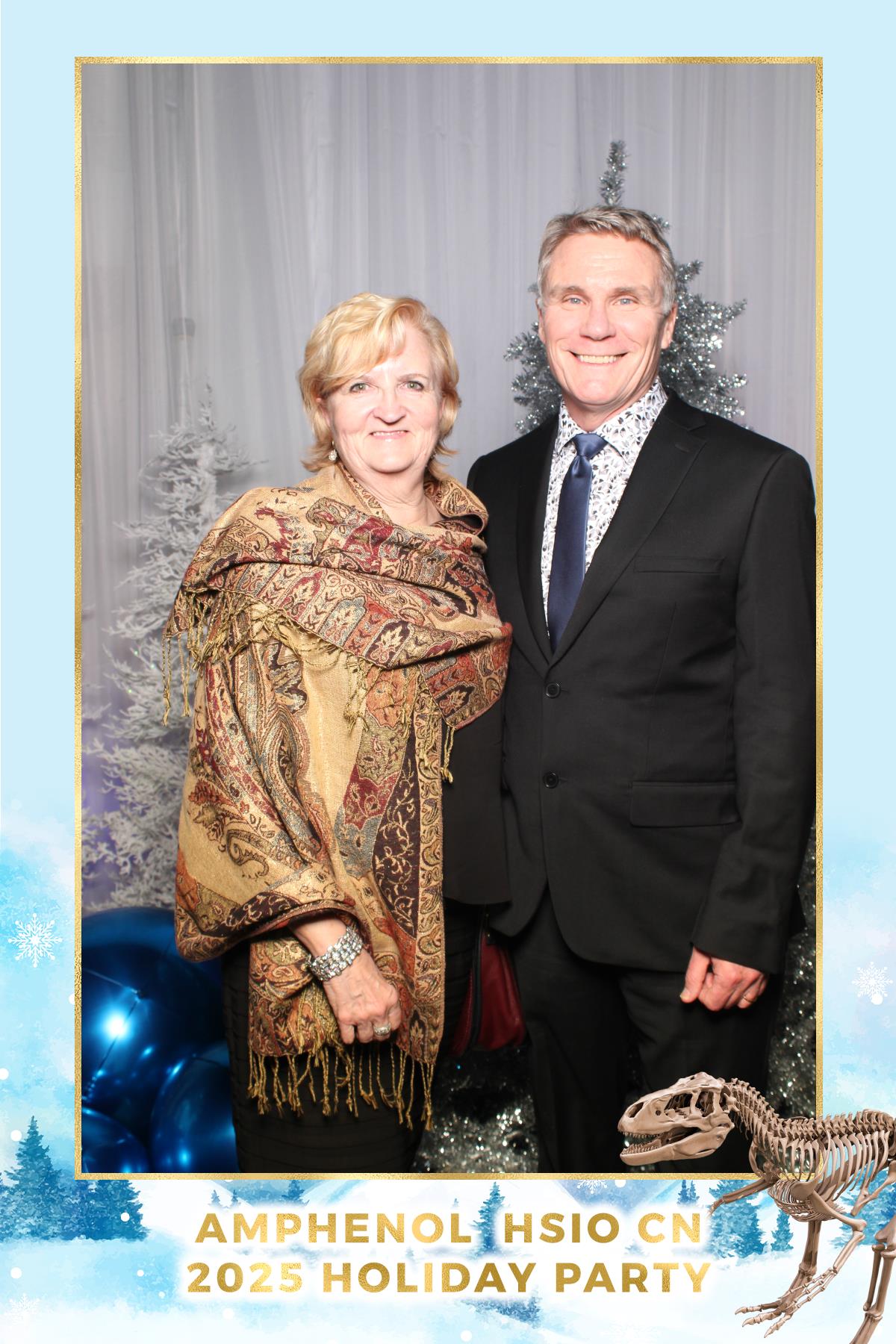 Amphenol-HSIO Holiday Party | View more photos from the event at gallery.myselfiemirror.ca/u/romanmyselfiemirrorca/Amphenol-HSIO-Holiday-Party