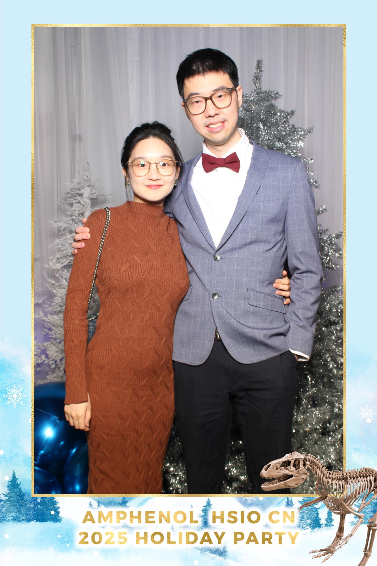 Amphenol-HSIO Holiday Party | View more photos from the event at gallery.myselfiemirror.ca/u/romanmyselfiemirrorca/Amphenol-HSIO-Holiday-Party