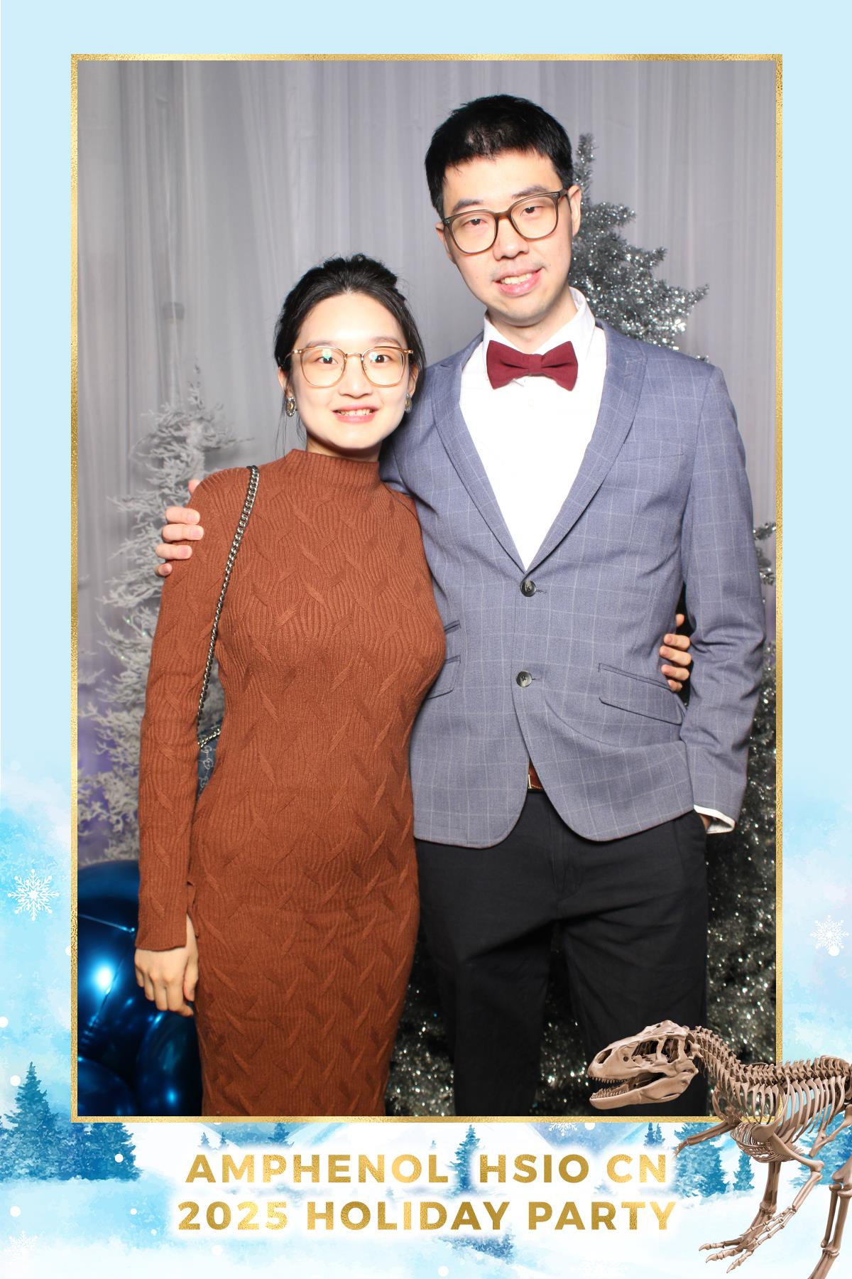 Amphenol-HSIO Holiday Party | View more photos from the event at gallery.myselfiemirror.ca/u/romanmyselfiemirrorca/Amphenol-HSIO-Holiday-Party