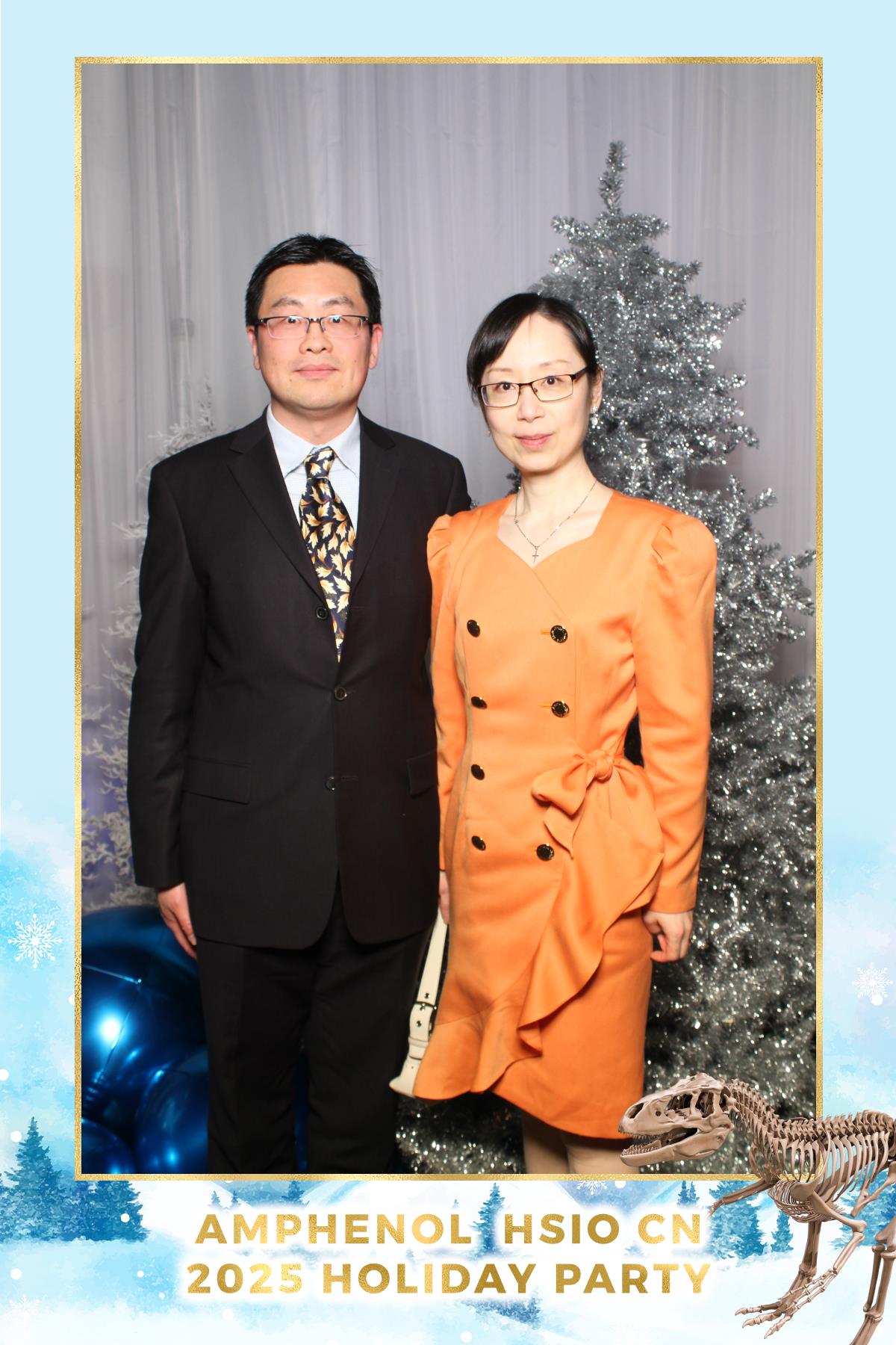 Amphenol-HSIO Holiday Party | View more photos from the event at gallery.myselfiemirror.ca/u/romanmyselfiemirrorca/Amphenol-HSIO-Holiday-Party