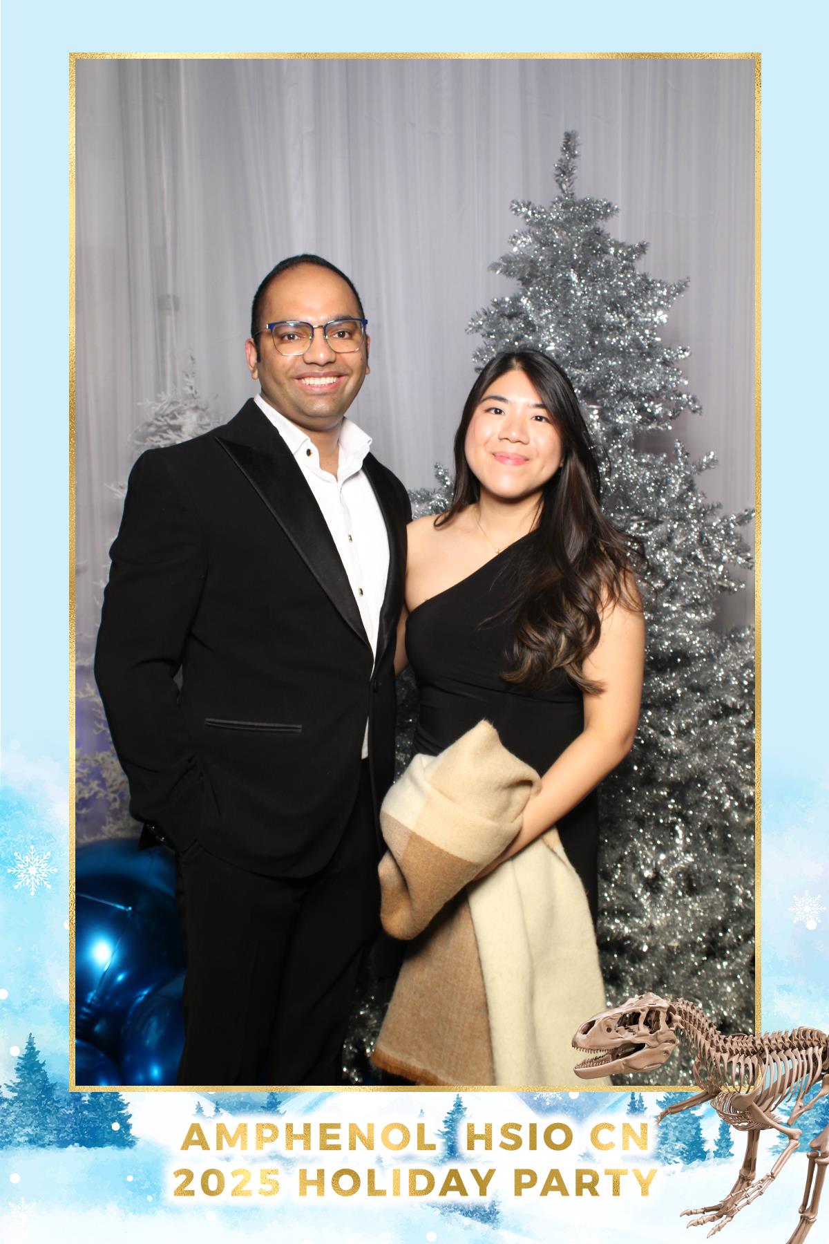 Amphenol-HSIO Holiday Party | View more photos from the event at gallery.myselfiemirror.ca/u/romanmyselfiemirrorca/Amphenol-HSIO-Holiday-Party