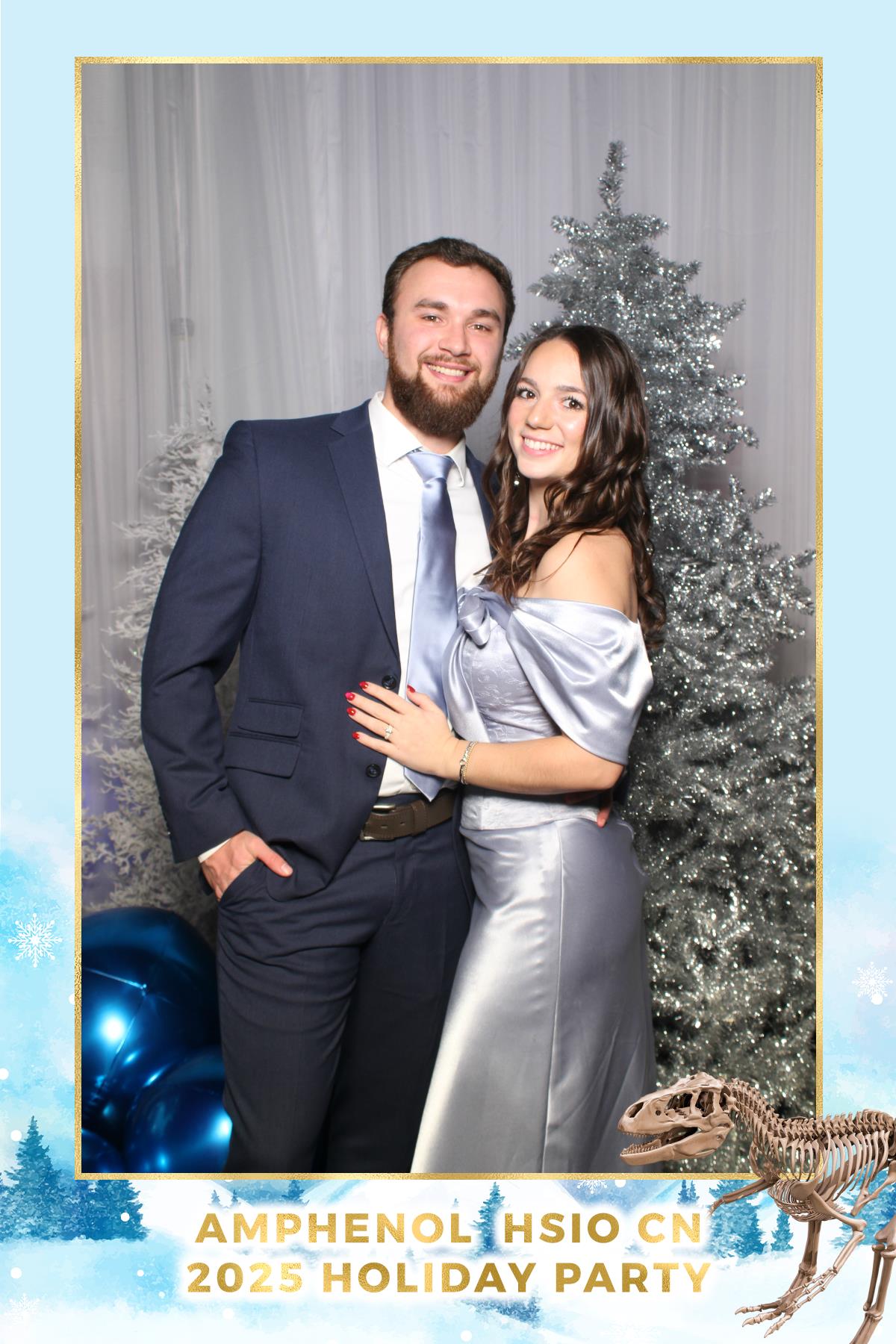 Amphenol-HSIO Holiday Party | View more photos from the event at gallery.myselfiemirror.ca/u/romanmyselfiemirrorca/Amphenol-HSIO-Holiday-Party