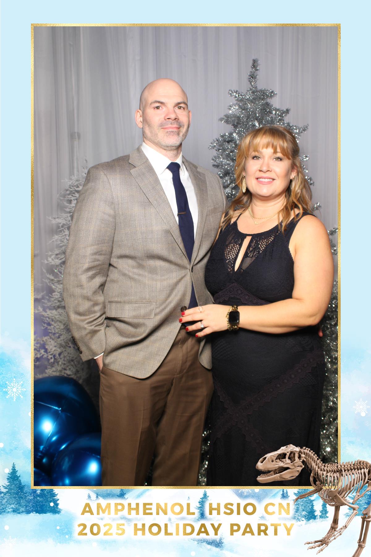 Amphenol-HSIO Holiday Party | View more photos from the event at gallery.myselfiemirror.ca/u/romanmyselfiemirrorca/Amphenol-HSIO-Holiday-Party