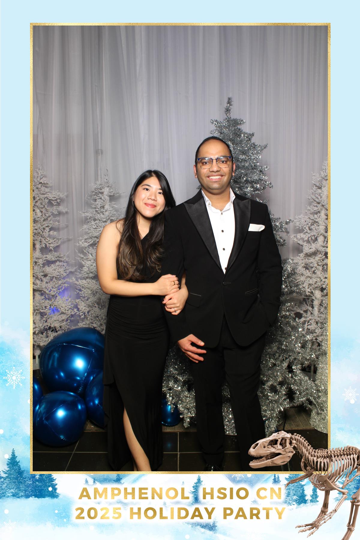 Amphenol-HSIO Holiday Party | View more photos from the event at gallery.myselfiemirror.ca/u/romanmyselfiemirrorca/Amphenol-HSIO-Holiday-Party