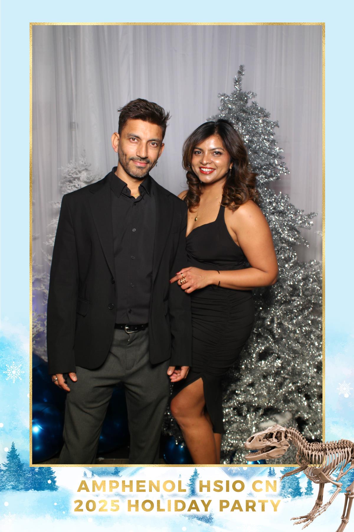 Amphenol-HSIO Holiday Party | View more photos from the event at gallery.myselfiemirror.ca/u/romanmyselfiemirrorca/Amphenol-HSIO-Holiday-Party