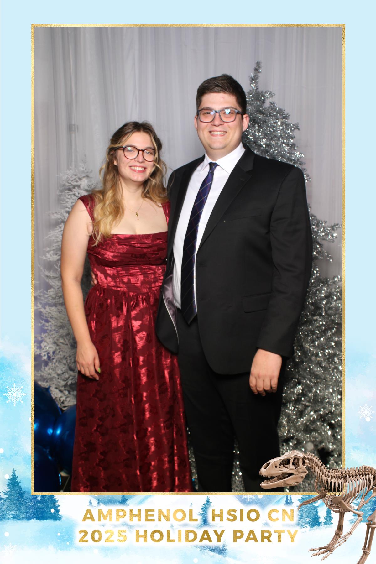 Amphenol-HSIO Holiday Party | View more photos from the event at gallery.myselfiemirror.ca/u/romanmyselfiemirrorca/Amphenol-HSIO-Holiday-Party