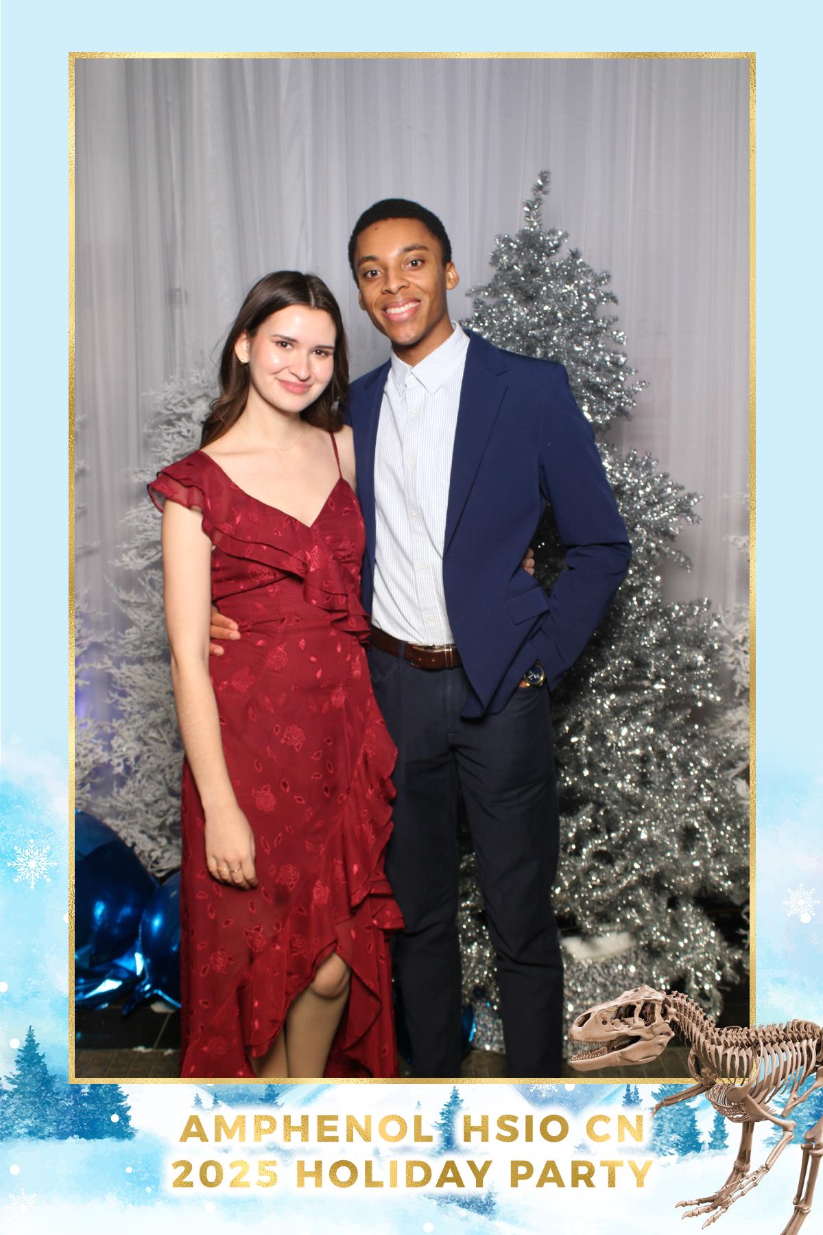 Amphenol-HSIO Holiday Party | View more photos from the event at gallery.myselfiemirror.ca/u/romanmyselfiemirrorca/Amphenol-HSIO-Holiday-Party