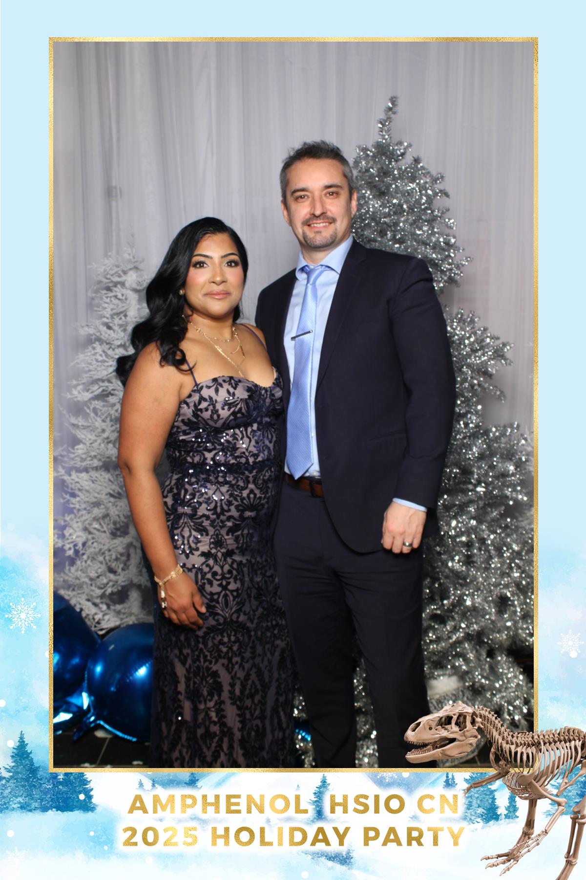 Amphenol-HSIO Holiday Party | View more photos from the event at gallery.myselfiemirror.ca/u/romanmyselfiemirrorca/Amphenol-HSIO-Holiday-Party