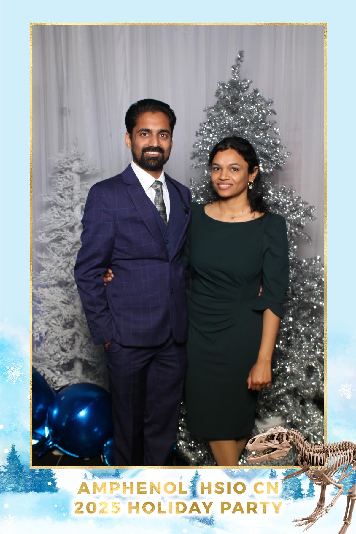 Amphenol-HSIO Holiday Party | View more photos from the event at gallery.myselfiemirror.ca/u/romanmyselfiemirrorca/Amphenol-HSIO-Holiday-Party