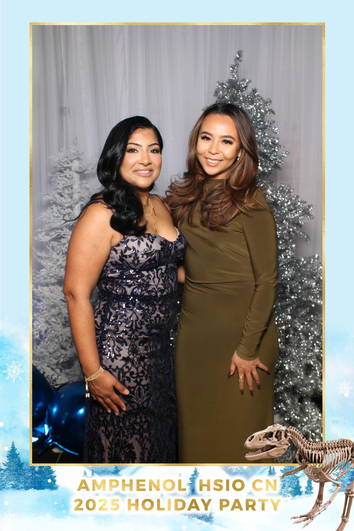 Amphenol-HSIO Holiday Party | View more photos from the event at gallery.myselfiemirror.ca/u/romanmyselfiemirrorca/Amphenol-HSIO-Holiday-Party