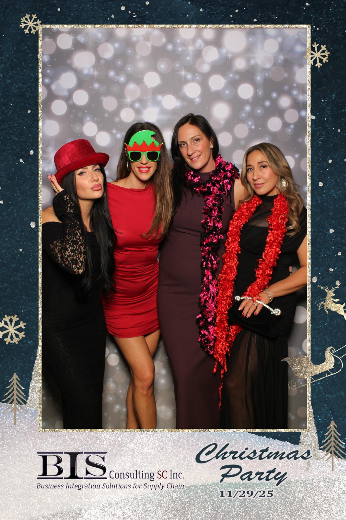 BIS Consulting Christmas Party | View more photos from the event at gallery.myselfiemirror.ca/u/romanmyselfiemirrorca/BIS-Consulting-Christmas-Party