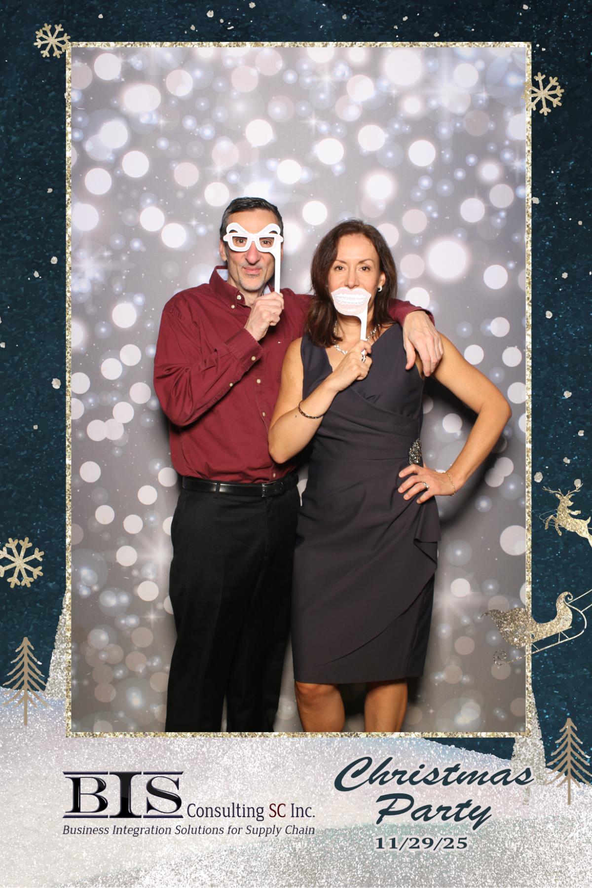 BIS Consulting Christmas Party | View more photos from the event at gallery.myselfiemirror.ca/u/romanmyselfiemirrorca/BIS-Consulting-Christmas-Party