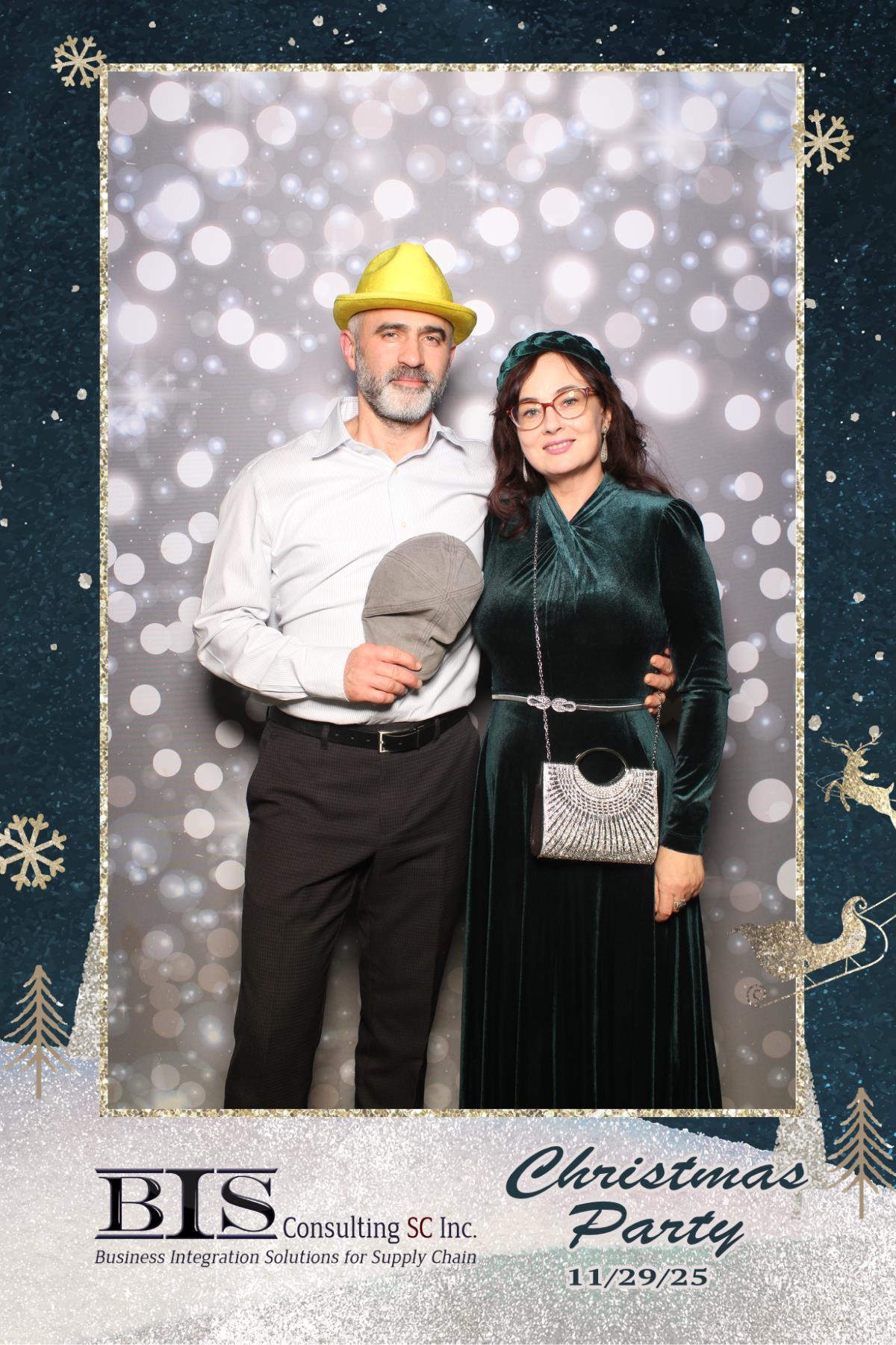 BIS Consulting Christmas Party | View more photos from the event at gallery.myselfiemirror.ca/u/romanmyselfiemirrorca/BIS-Consulting-Christmas-Party