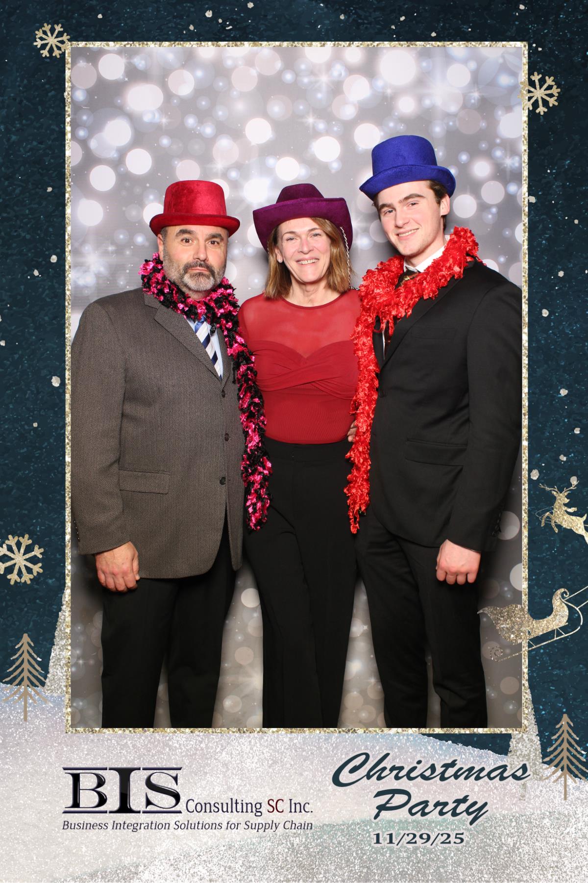 BIS Consulting Christmas Party | View more photos from the event at gallery.myselfiemirror.ca/u/romanmyselfiemirrorca/BIS-Consulting-Christmas-Party