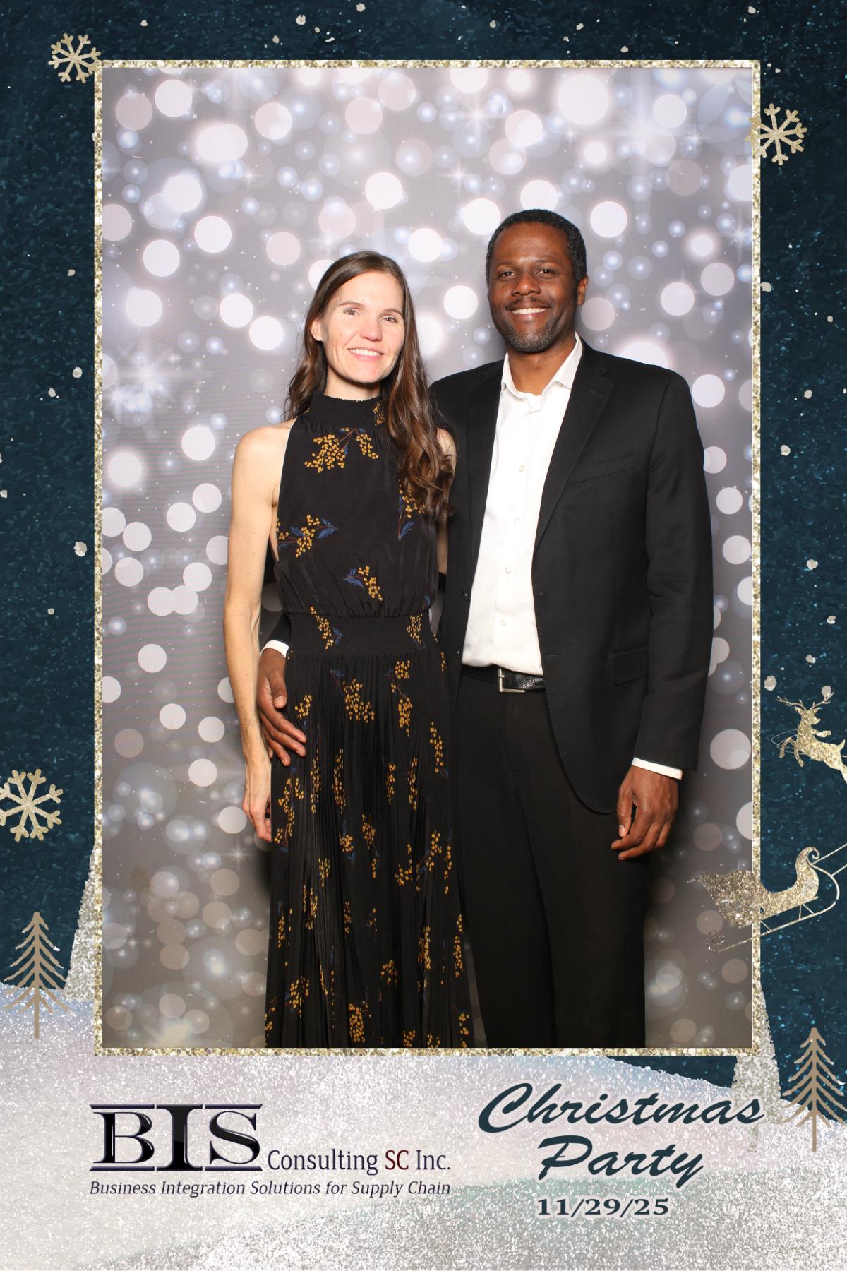 BIS Consulting Christmas Party | View more photos from the event at gallery.myselfiemirror.ca/u/romanmyselfiemirrorca/BIS-Consulting-Christmas-Party