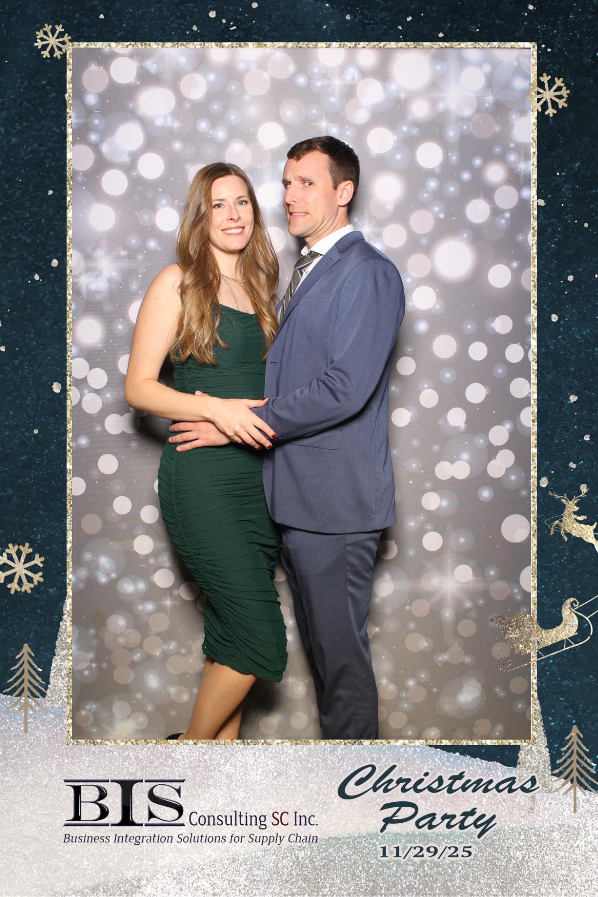 BIS Consulting Christmas Party | View more photos from the event at gallery.myselfiemirror.ca/u/romanmyselfiemirrorca/BIS-Consulting-Christmas-Party