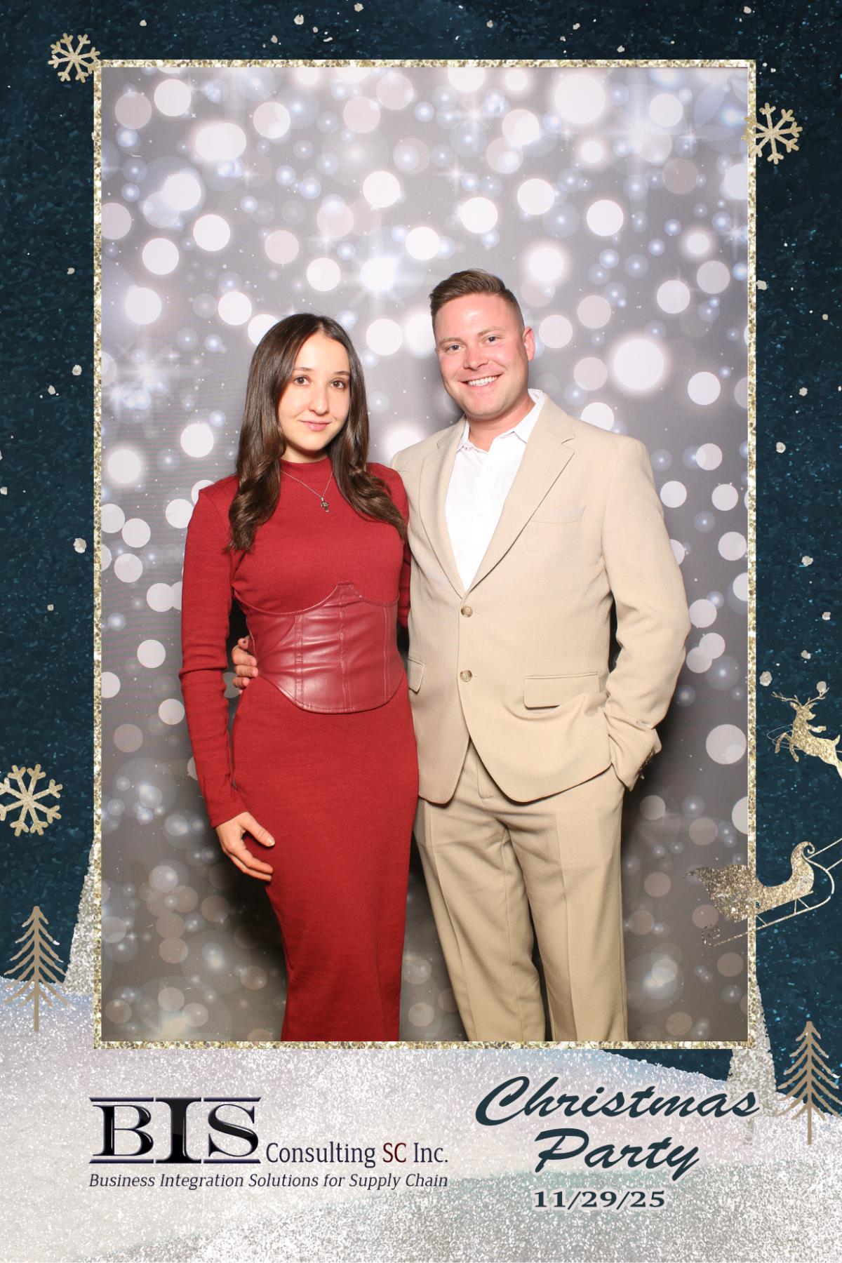 BIS Consulting Christmas Party | View more photos from the event at gallery.myselfiemirror.ca/u/romanmyselfiemirrorca/BIS-Consulting-Christmas-Party