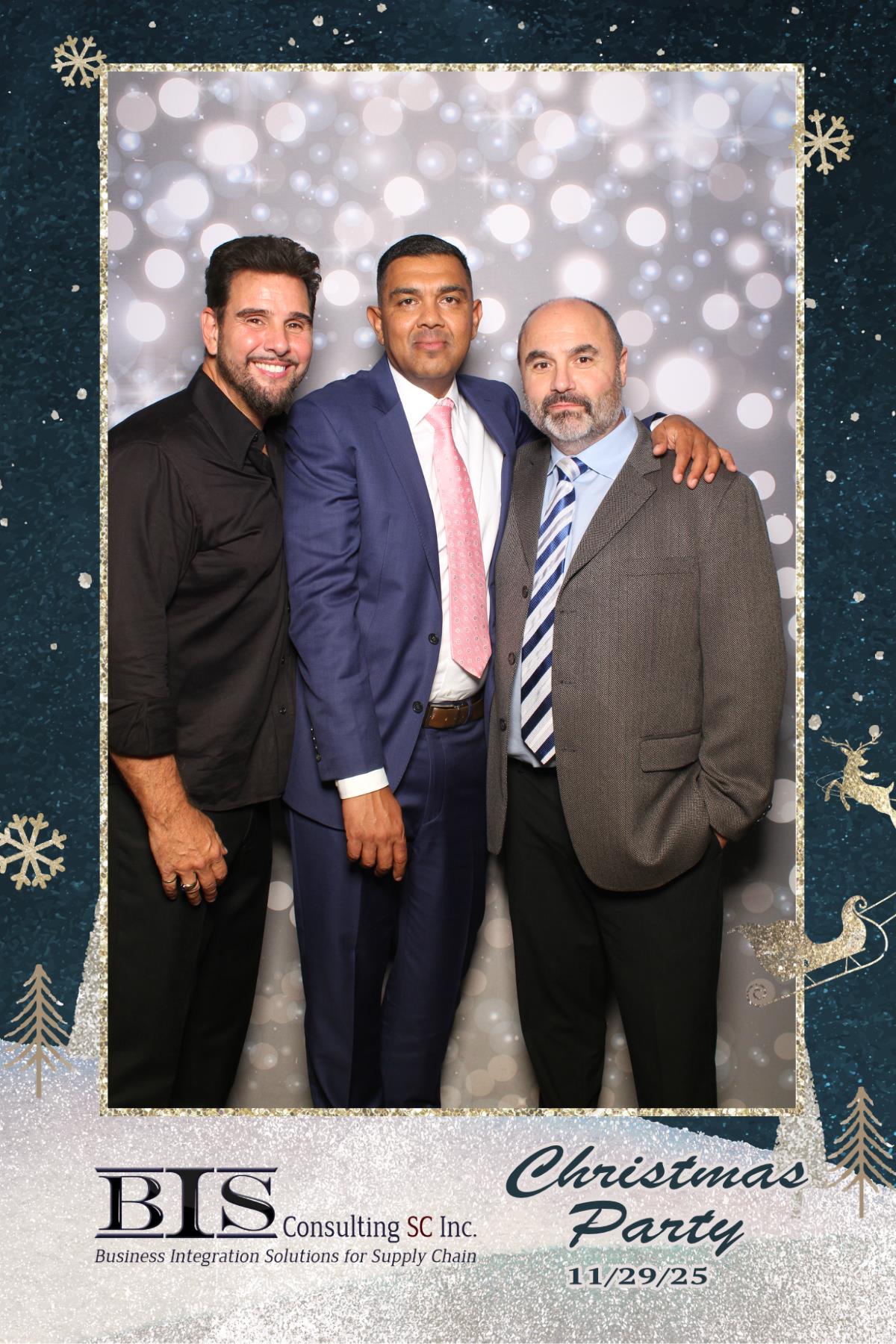 BIS Consulting Christmas Party | View more photos from the event at gallery.myselfiemirror.ca/u/romanmyselfiemirrorca/BIS-Consulting-Christmas-Party