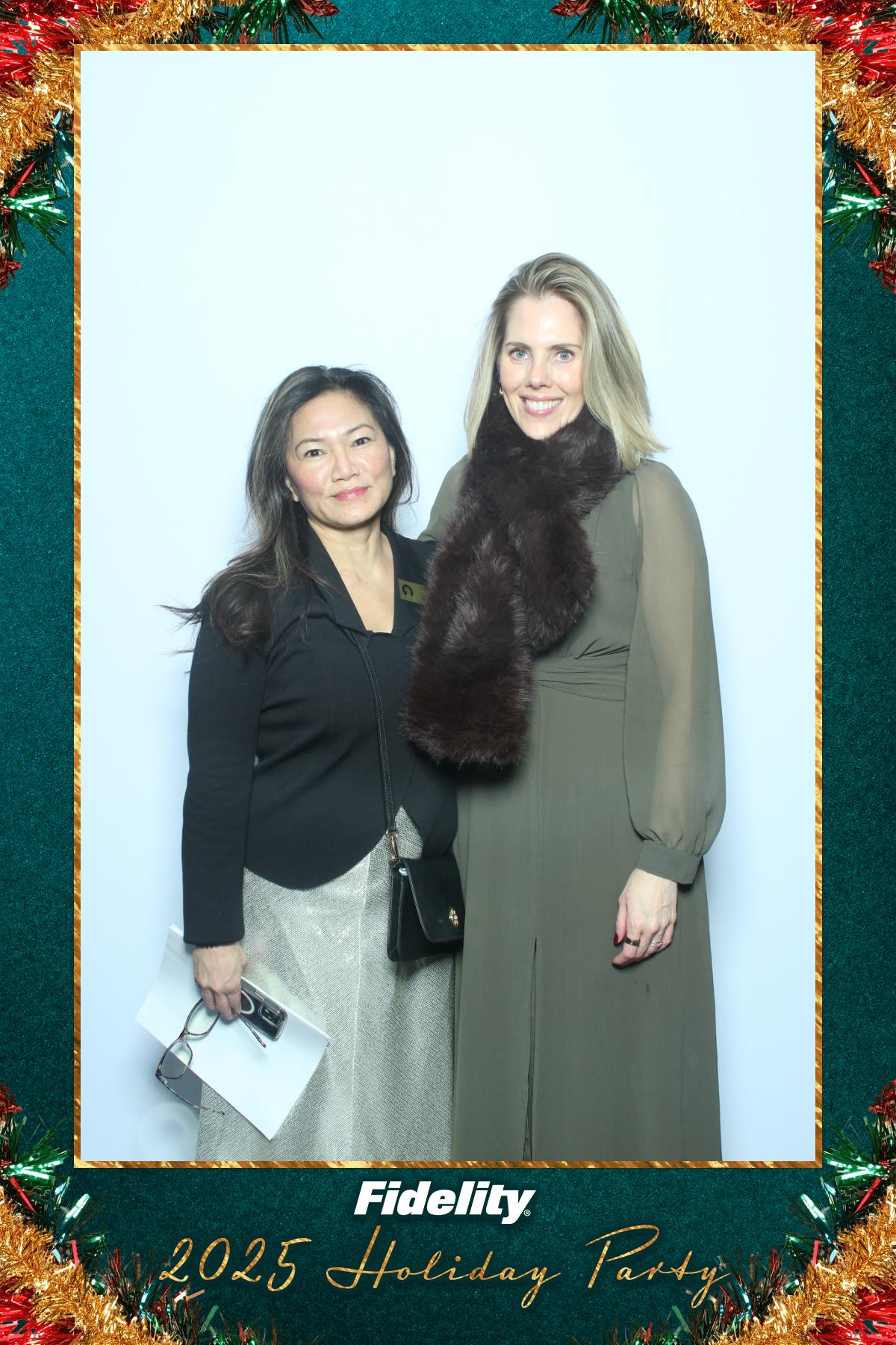 Fidelity Canada Holiday Party | View more photos from the event at gallery.myselfiemirror.ca/u/romanmyselfiemirrorca/Fidelity-Canada-Holiday-Party