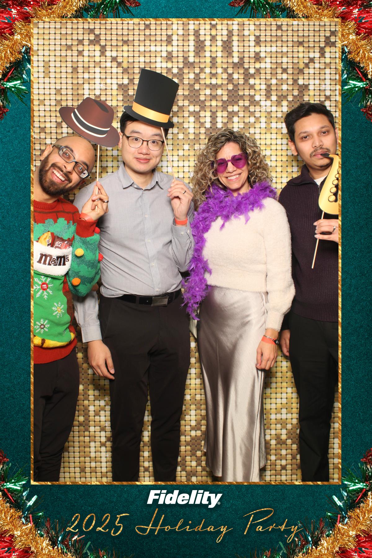 Fidelity Canada Holiday Party | View more photos from the event at gallery.myselfiemirror.ca/u/romanmyselfiemirrorca/Fidelity-Canada-Holiday-Party