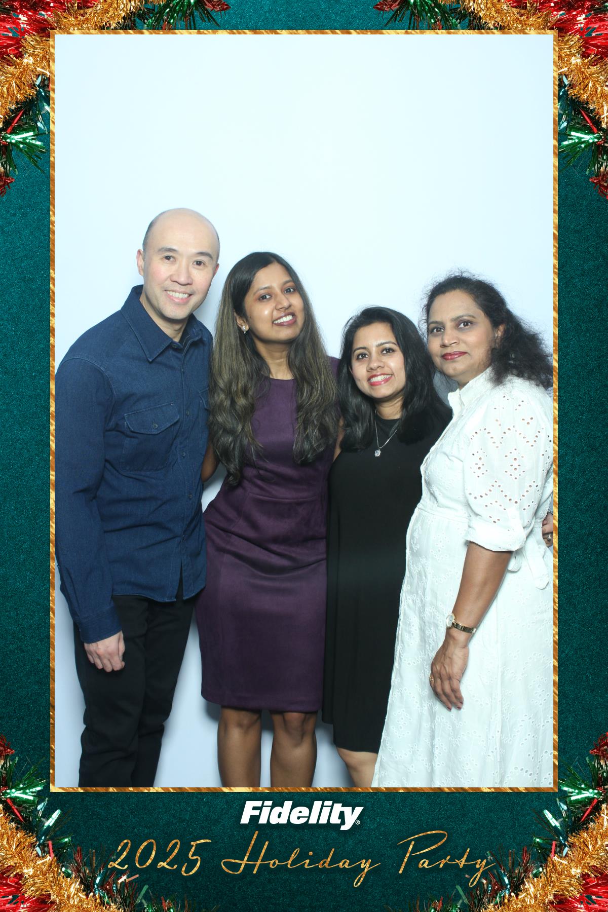 Fidelity Canada Holiday Party | View more photos from the event at gallery.myselfiemirror.ca/u/romanmyselfiemirrorca/Fidelity-Canada-Holiday-Party