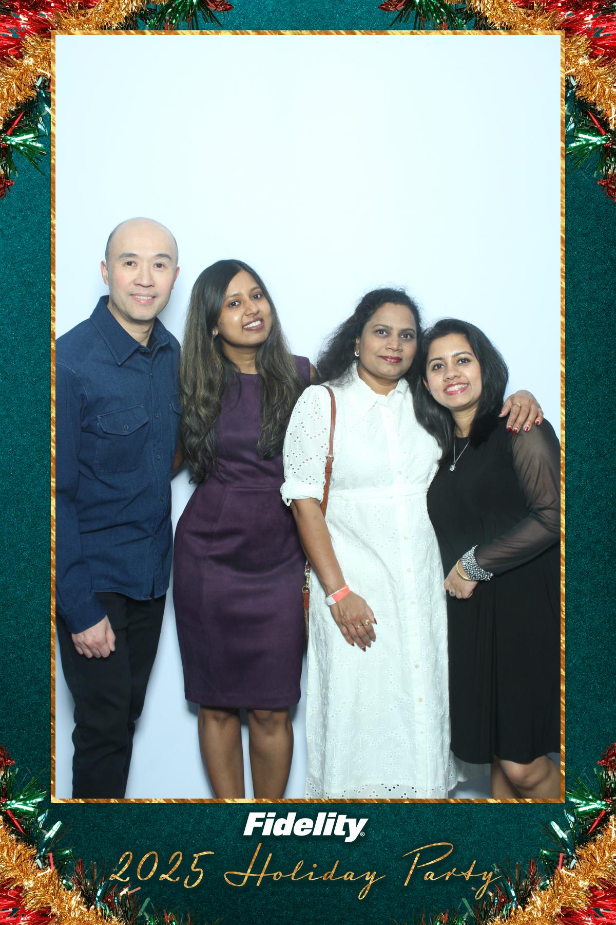 Fidelity Canada Holiday Party | View more photos from the event at gallery.myselfiemirror.ca/u/romanmyselfiemirrorca/Fidelity-Canada-Holiday-Party