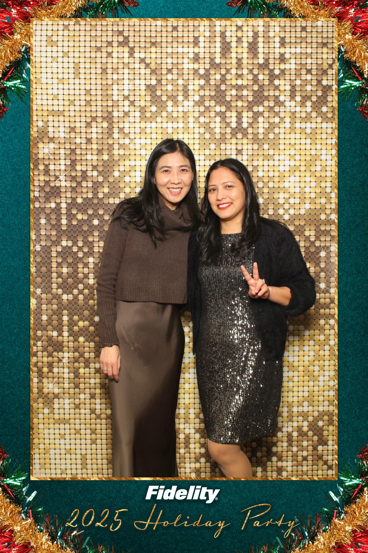 Fidelity Canada Holiday Party | View more photos from the event at gallery.myselfiemirror.ca/u/romanmyselfiemirrorca/Fidelity-Canada-Holiday-Party