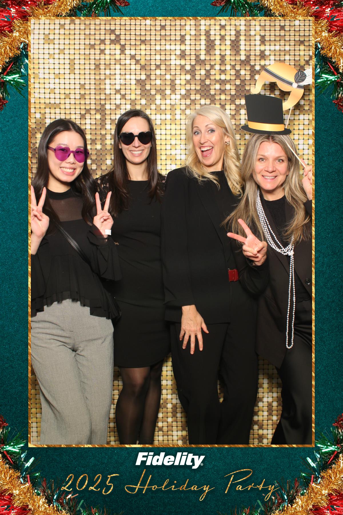 Fidelity Canada Holiday Party | View more photos from the event at gallery.myselfiemirror.ca/u/romanmyselfiemirrorca/Fidelity-Canada-Holiday-Party