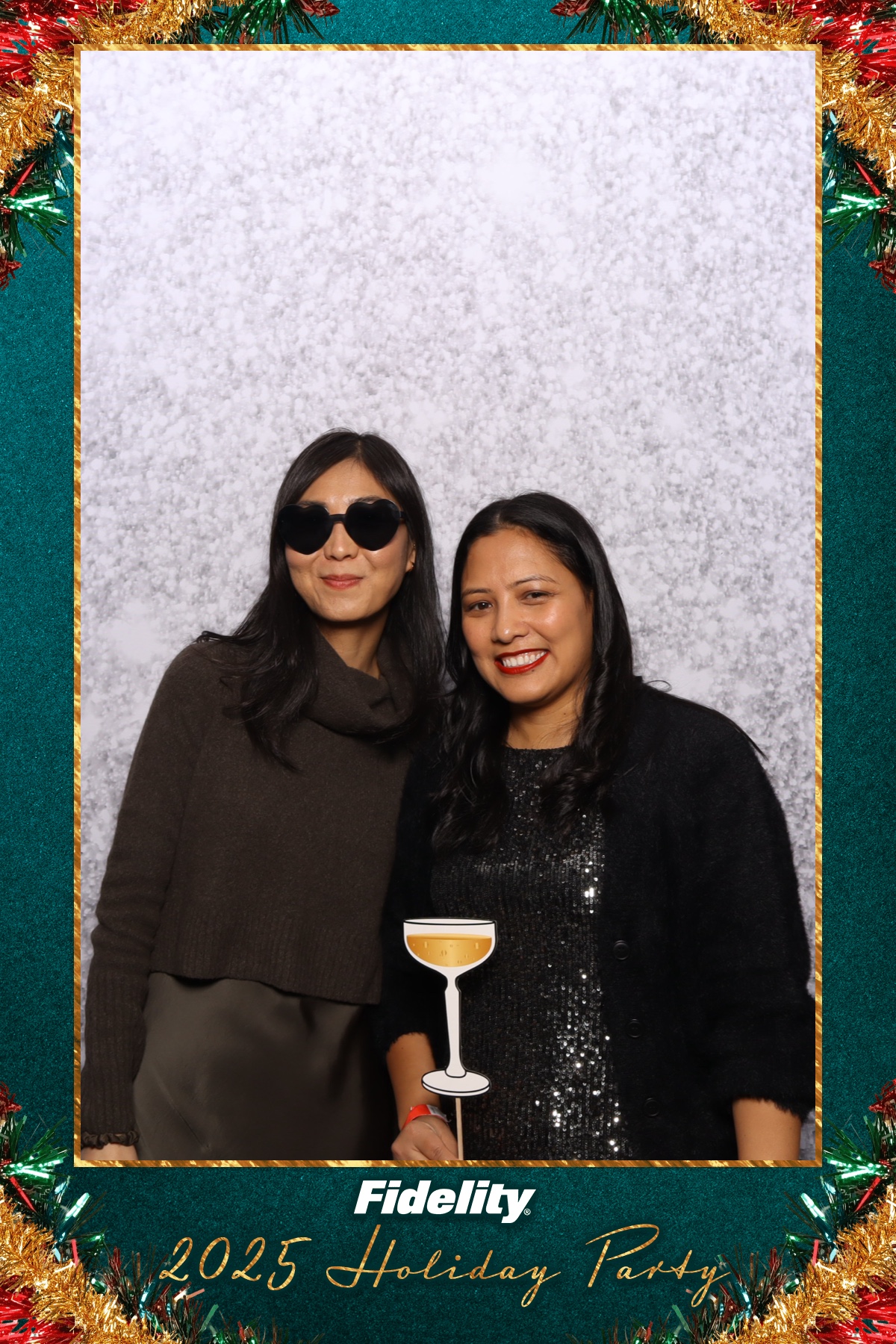 Fidelity Canada Holiday Party | View more photos from the event at gallery.myselfiemirror.ca/u/romanmyselfiemirrorca/Fidelity-Canada-Holiday-Party