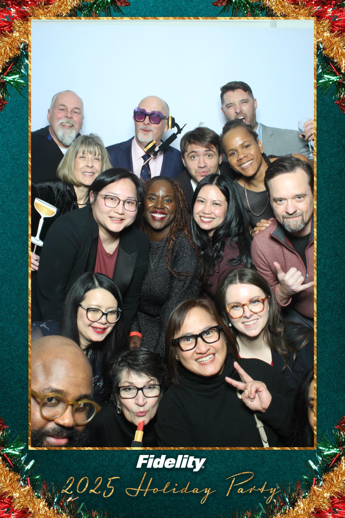 Fidelity Canada Holiday Party | View more photos from the event at gallery.myselfiemirror.ca/u/romanmyselfiemirrorca/Fidelity-Canada-Holiday-Party