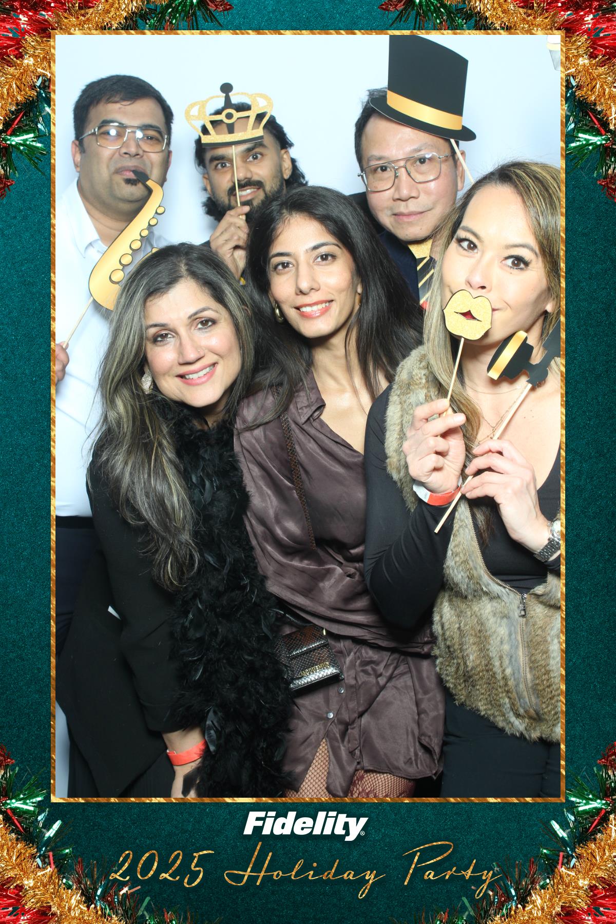 Fidelity Canada Holiday Party | View more photos from the event at gallery.myselfiemirror.ca/u/romanmyselfiemirrorca/Fidelity-Canada-Holiday-Party