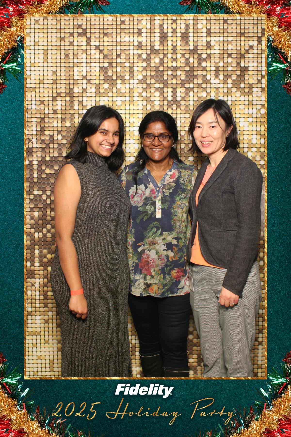 Fidelity Canada Holiday Party | View more photos from the event at gallery.myselfiemirror.ca/u/romanmyselfiemirrorca/Fidelity-Canada-Holiday-Party