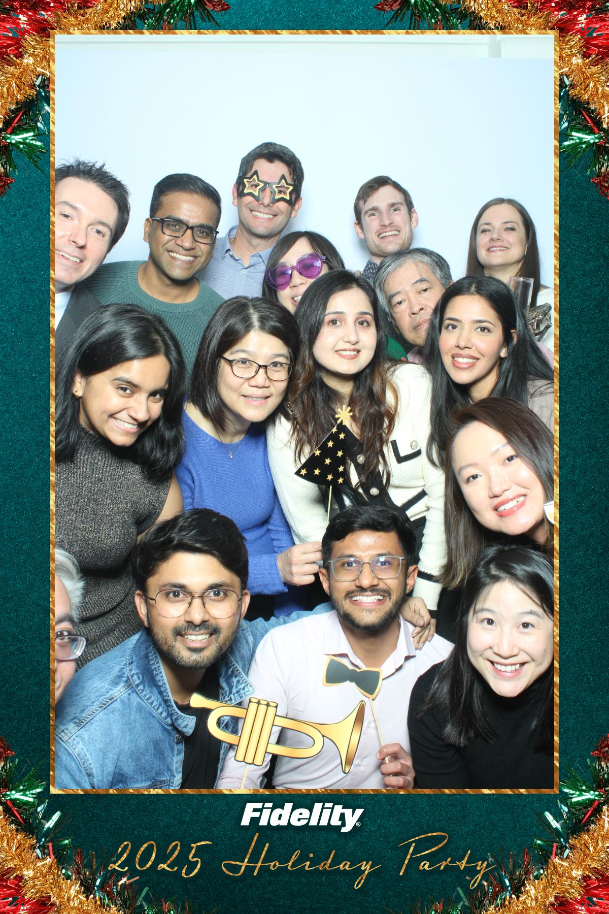 Fidelity Canada Holiday Party | View more photos from the event at gallery.myselfiemirror.ca/u/romanmyselfiemirrorca/Fidelity-Canada-Holiday-Party