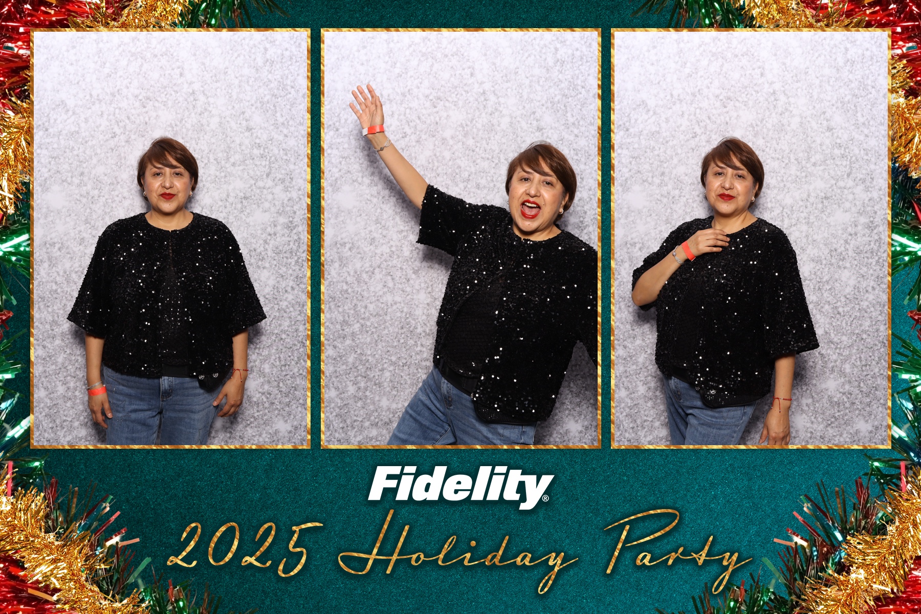 Fidelity Canada Holiday Party | View more photos from the event at gallery.myselfiemirror.ca/u/romanmyselfiemirrorca/Fidelity-Canada-Holiday-Party