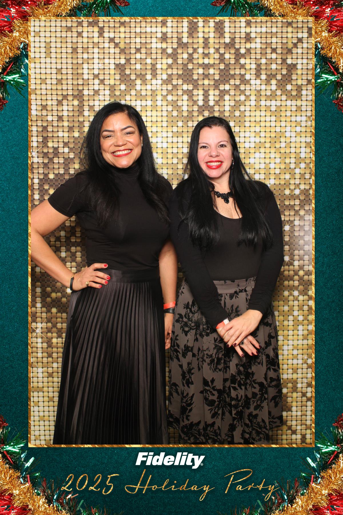 Fidelity Canada Holiday Party | View more photos from the event at gallery.myselfiemirror.ca/u/romanmyselfiemirrorca/Fidelity-Canada-Holiday-Party