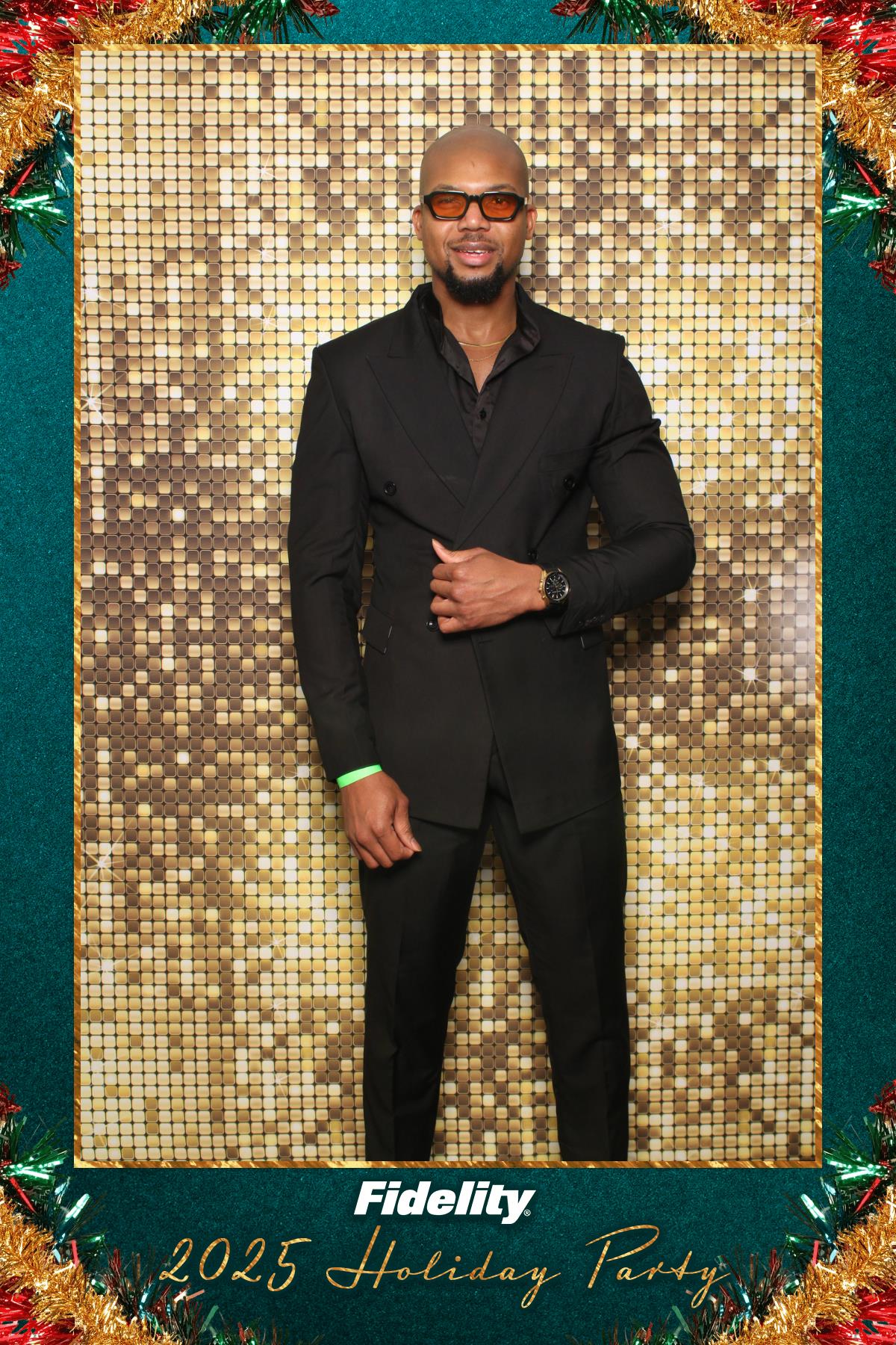 Fidelity Canada Holiday Party | View more photos from the event at gallery.myselfiemirror.ca/u/romanmyselfiemirrorca/Fidelity-Canada-Holiday-Party