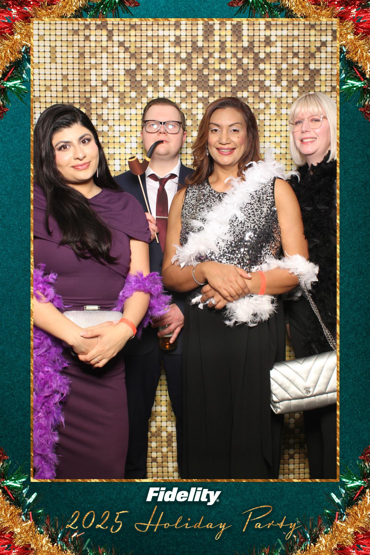 Fidelity Canada Holiday Party | View more photos from the event at gallery.myselfiemirror.ca/u/romanmyselfiemirrorca/Fidelity-Canada-Holiday-Party