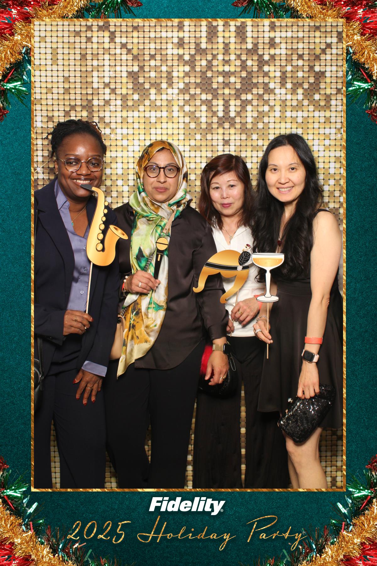 Fidelity Canada Holiday Party | View more photos from the event at gallery.myselfiemirror.ca/u/romanmyselfiemirrorca/Fidelity-Canada-Holiday-Party