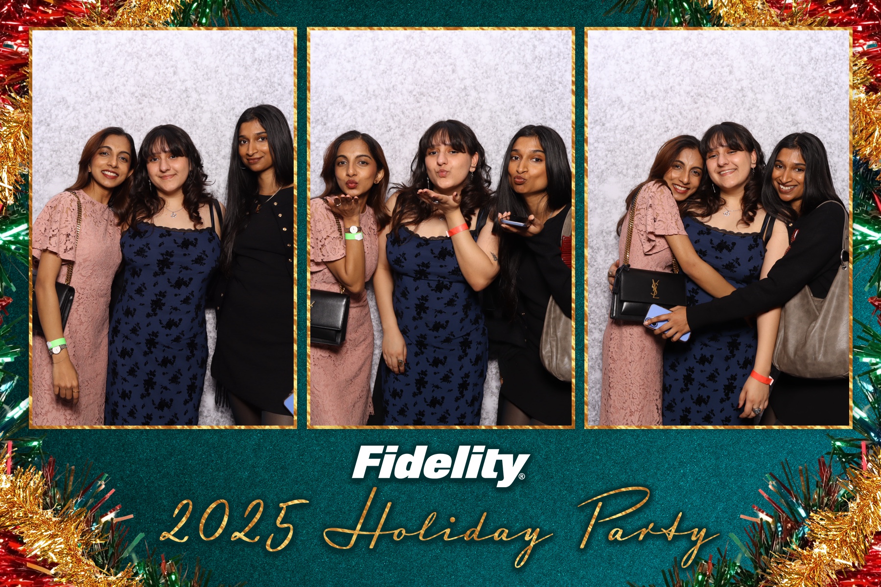 Fidelity Canada Holiday Party | View more photos from the event at gallery.myselfiemirror.ca/u/romanmyselfiemirrorca/Fidelity-Canada-Holiday-Party