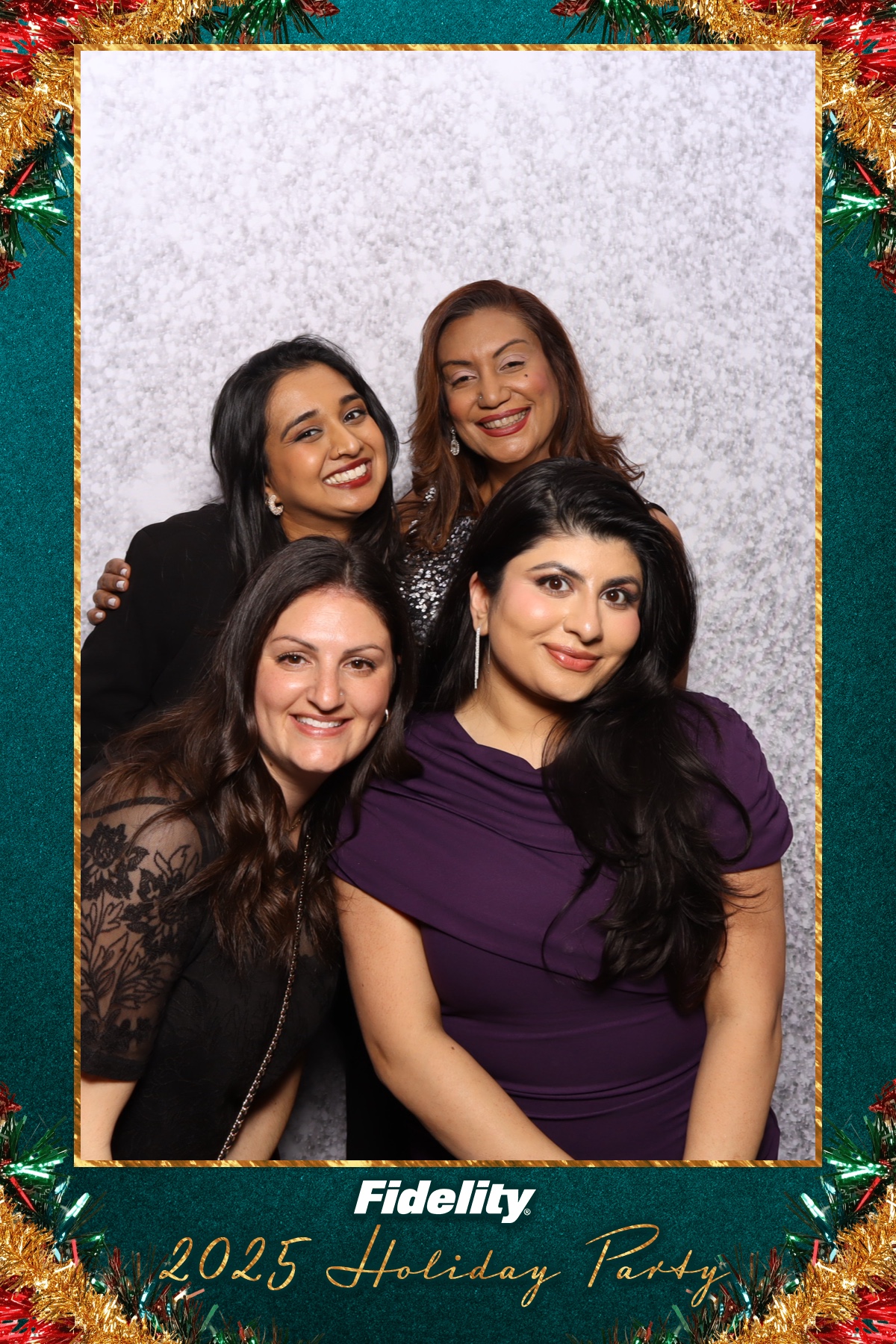 Fidelity Canada Holiday Party | View more photos from the event at gallery.myselfiemirror.ca/u/romanmyselfiemirrorca/Fidelity-Canada-Holiday-Party