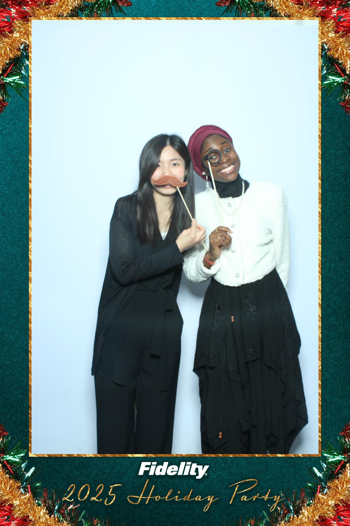 Fidelity Canada Holiday Party | View more photos from the event at gallery.myselfiemirror.ca/u/romanmyselfiemirrorca/Fidelity-Canada-Holiday-Party