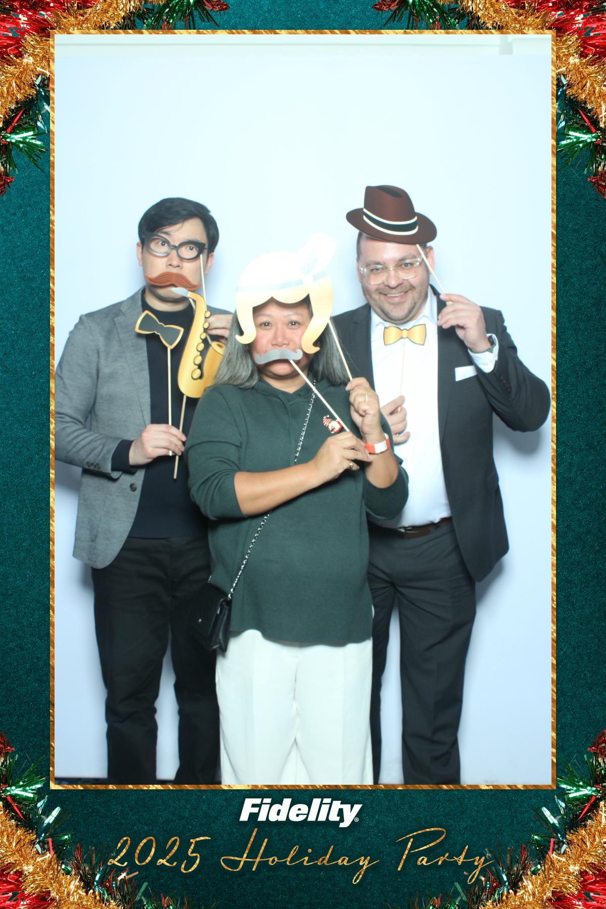 Fidelity Canada Holiday Party | View more photos from the event at gallery.myselfiemirror.ca/u/romanmyselfiemirrorca/Fidelity-Canada-Holiday-Party