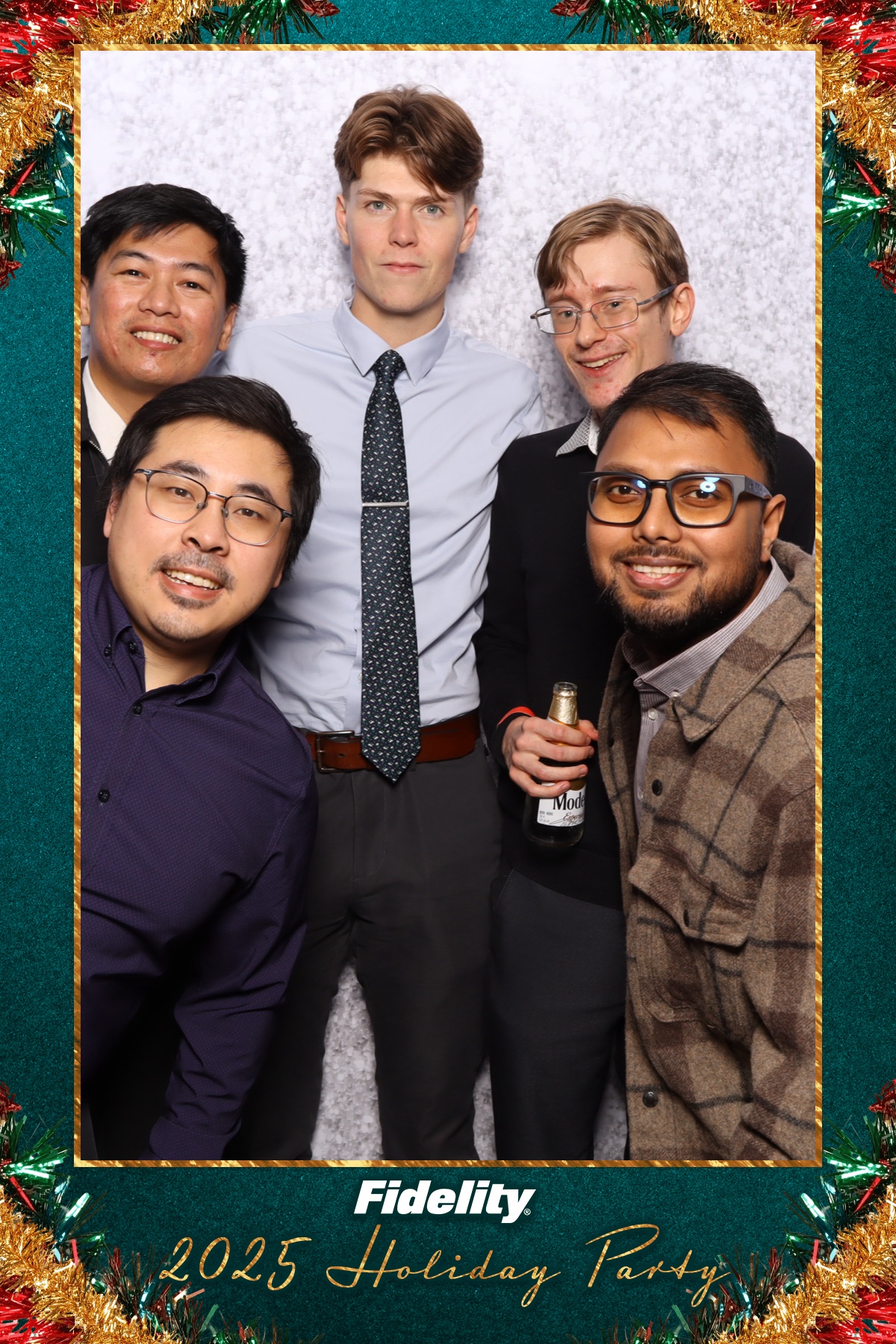 Fidelity Canada Holiday Party | View more photos from the event at gallery.myselfiemirror.ca/u/romanmyselfiemirrorca/Fidelity-Canada-Holiday-Party