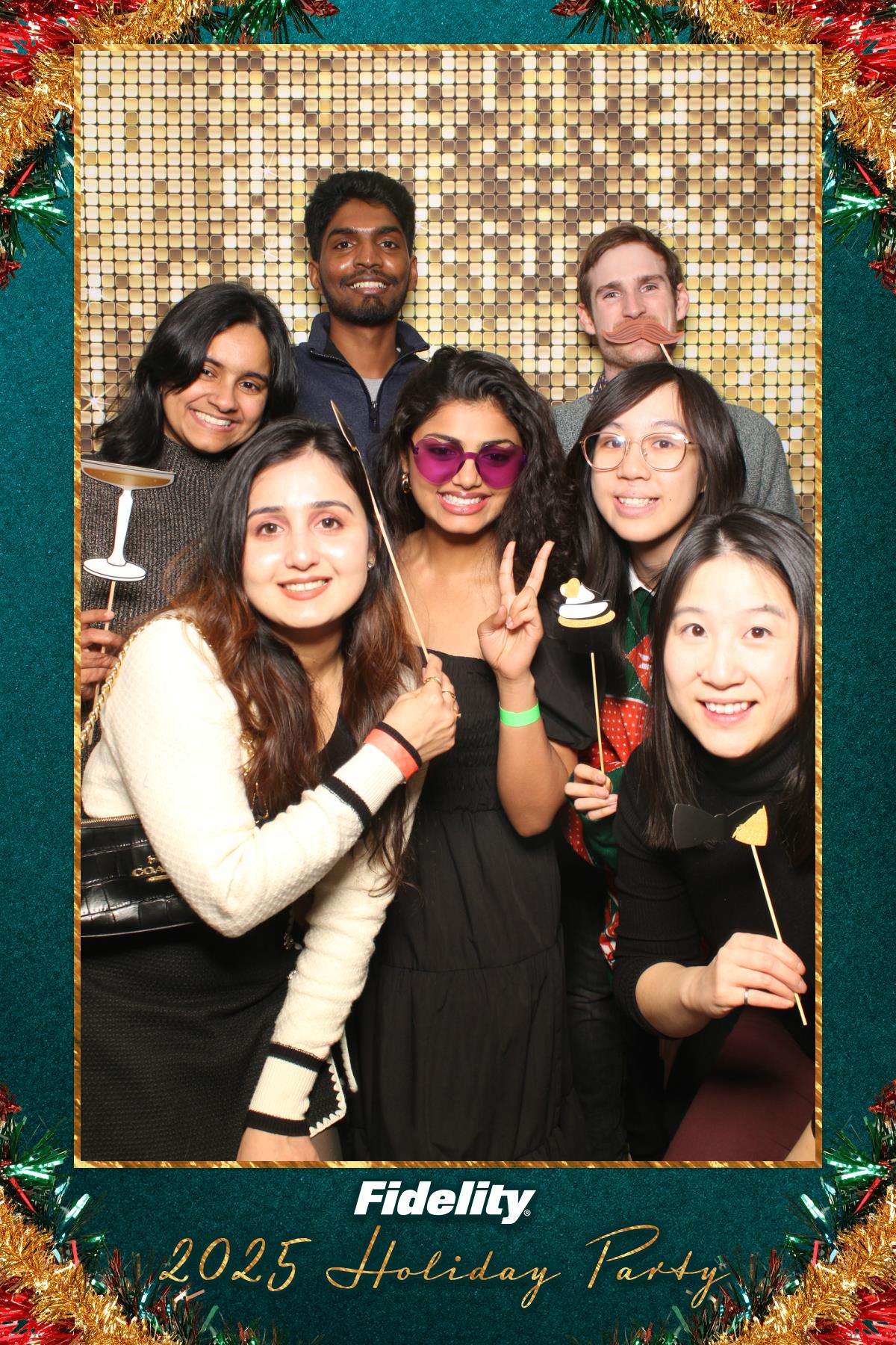 Fidelity Canada Holiday Party | View more photos from the event at gallery.myselfiemirror.ca/u/romanmyselfiemirrorca/Fidelity-Canada-Holiday-Party