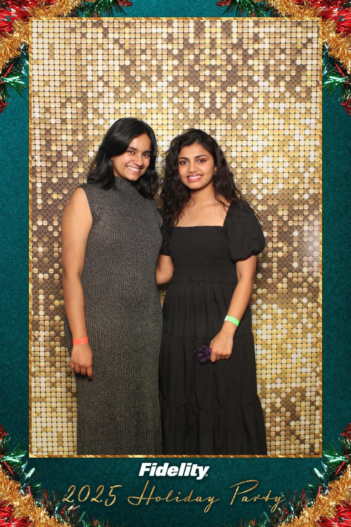 Fidelity Canada Holiday Party | View more photos from the event at gallery.myselfiemirror.ca/u/romanmyselfiemirrorca/Fidelity-Canada-Holiday-Party