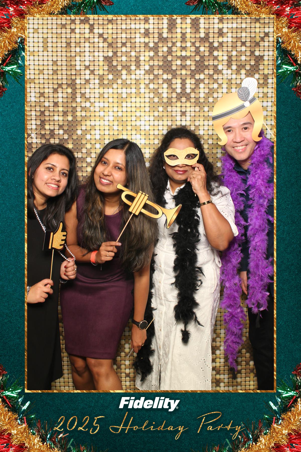 Fidelity Canada Holiday Party | View more photos from the event at gallery.myselfiemirror.ca/u/romanmyselfiemirrorca/Fidelity-Canada-Holiday-Party