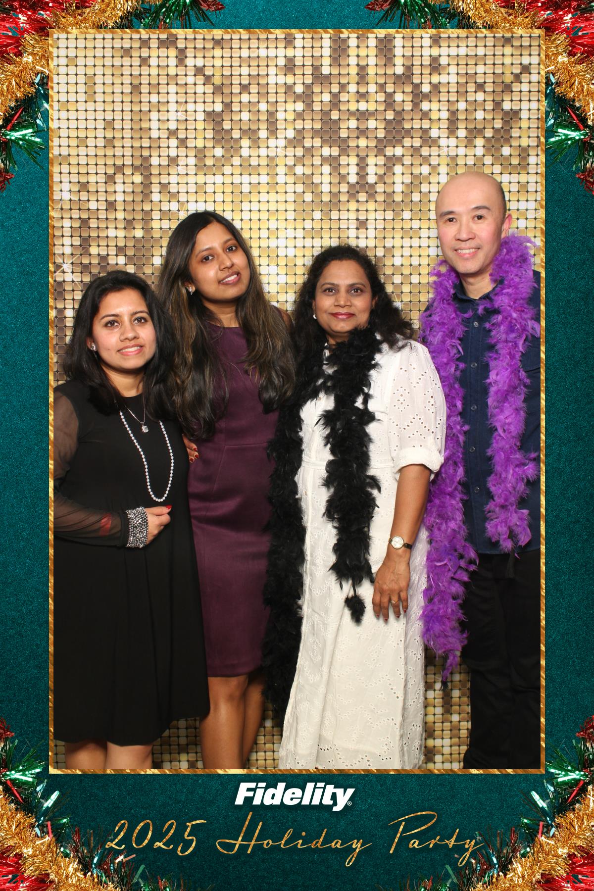 Fidelity Canada Holiday Party | View more photos from the event at gallery.myselfiemirror.ca/u/romanmyselfiemirrorca/Fidelity-Canada-Holiday-Party