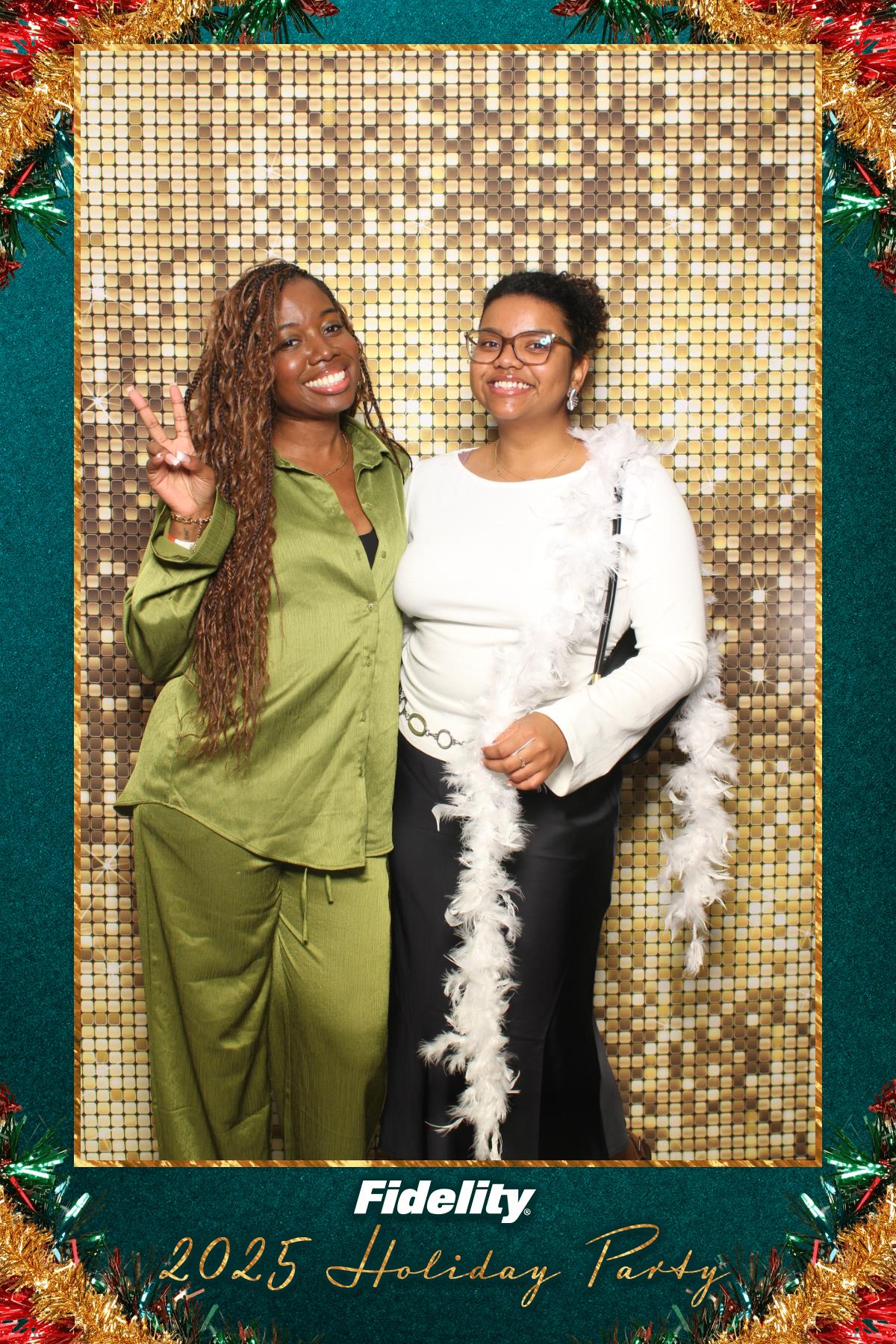 Fidelity Canada Holiday Party | View more photos from the event at gallery.myselfiemirror.ca/u/romanmyselfiemirrorca/Fidelity-Canada-Holiday-Party