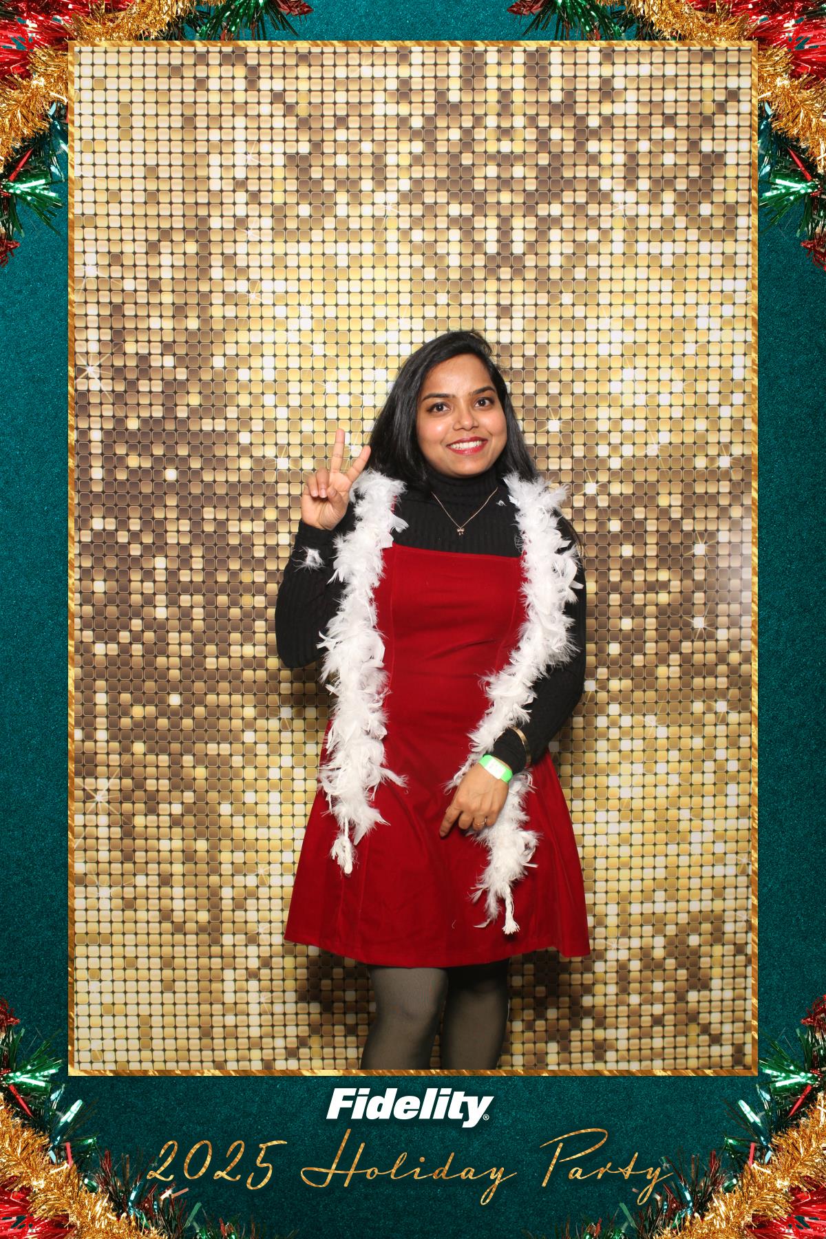 Fidelity Canada Holiday Party | View more photos from the event at gallery.myselfiemirror.ca/u/romanmyselfiemirrorca/Fidelity-Canada-Holiday-Party