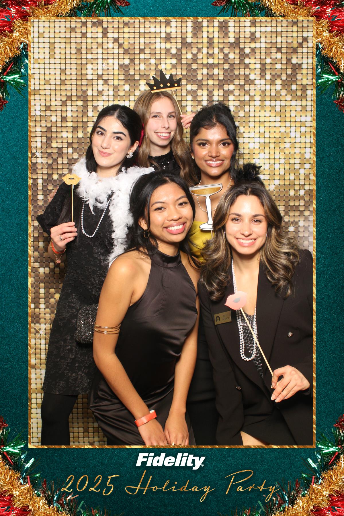 Fidelity Canada Holiday Party | View more photos from the event at gallery.myselfiemirror.ca/u/romanmyselfiemirrorca/Fidelity-Canada-Holiday-Party